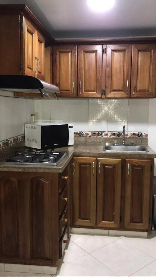 Hermoso Apartamento En La Floresta - Μεντεγίν 0*,